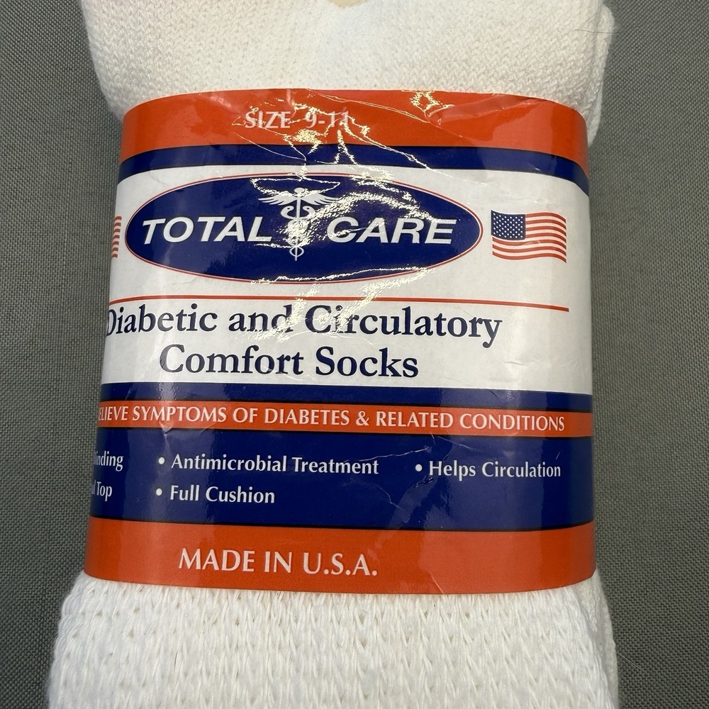 TOTAL CARE 2 PAIR DIABETIC CREW SOCKS 9-11  WHITE‎ USA